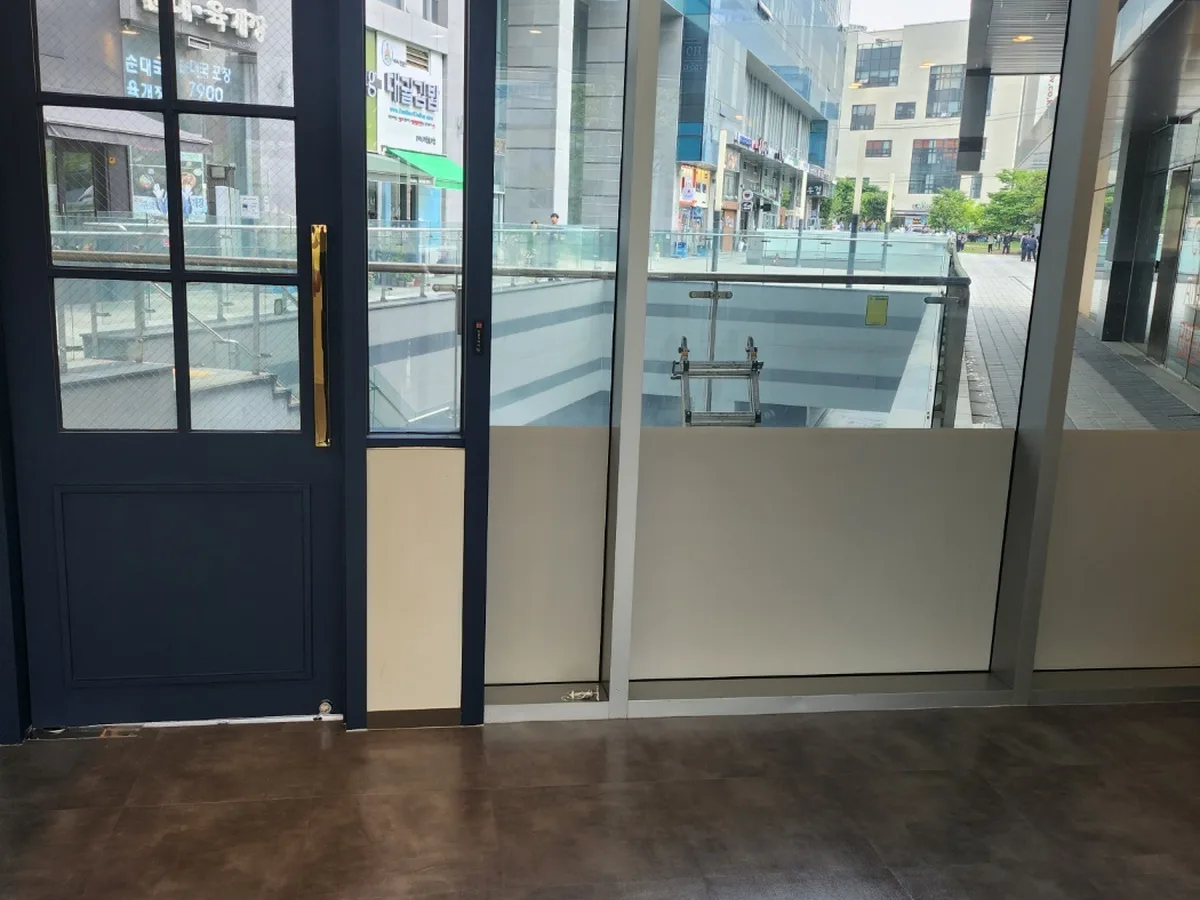 진도군 임회면 사무실 마감재 파티션 구역 위생청소 사례 - 행진크린
